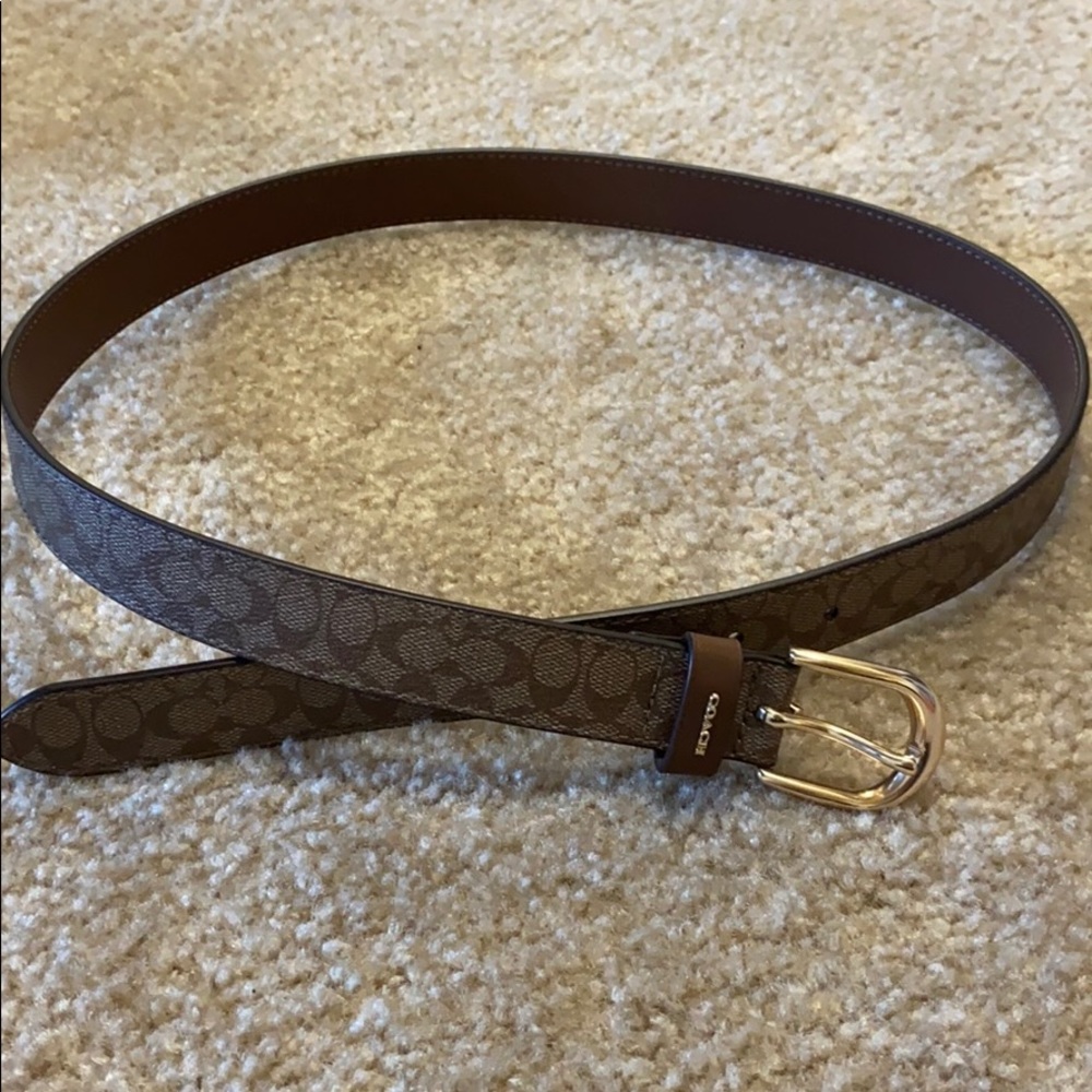 Coach belt